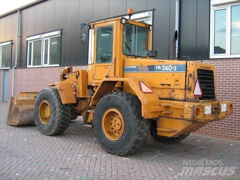Hyundai HL740-3 Фронтальные погрузчики