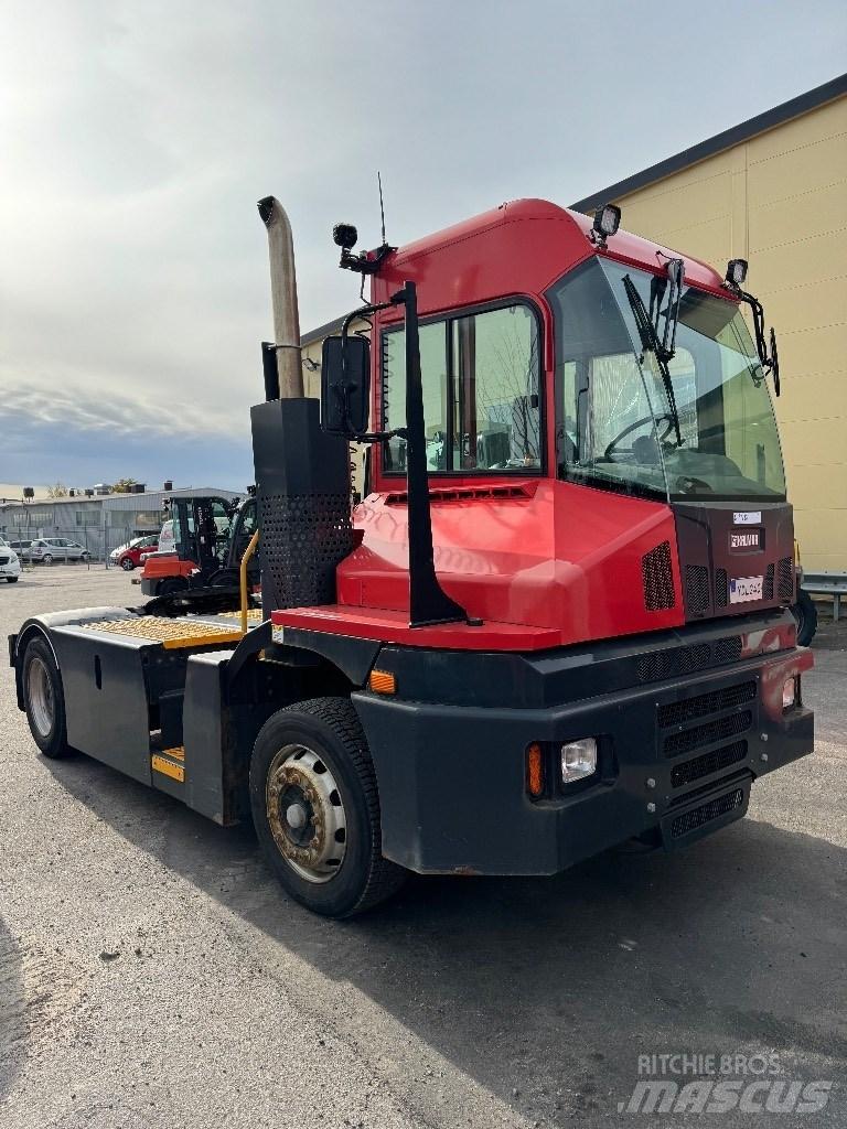 Kalmar T2 Складские электротягачи