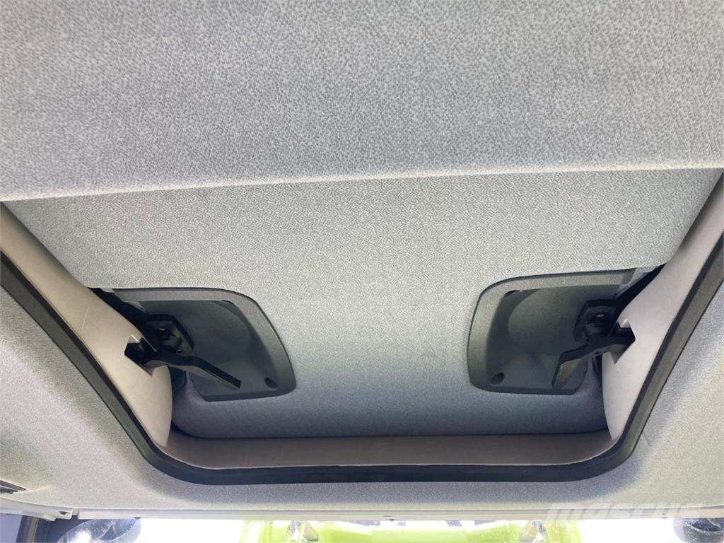 CLAAS Arion 440 Трактора