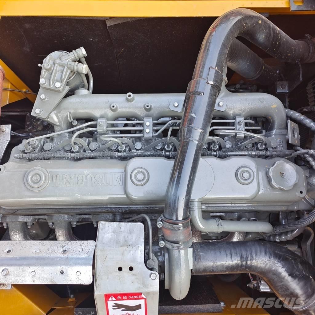 Sany SY 215 Гусеничные экскаваторы