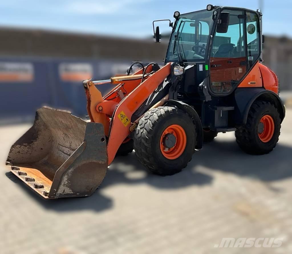 Komatsu WA 80-6 Фронтальные погрузчики