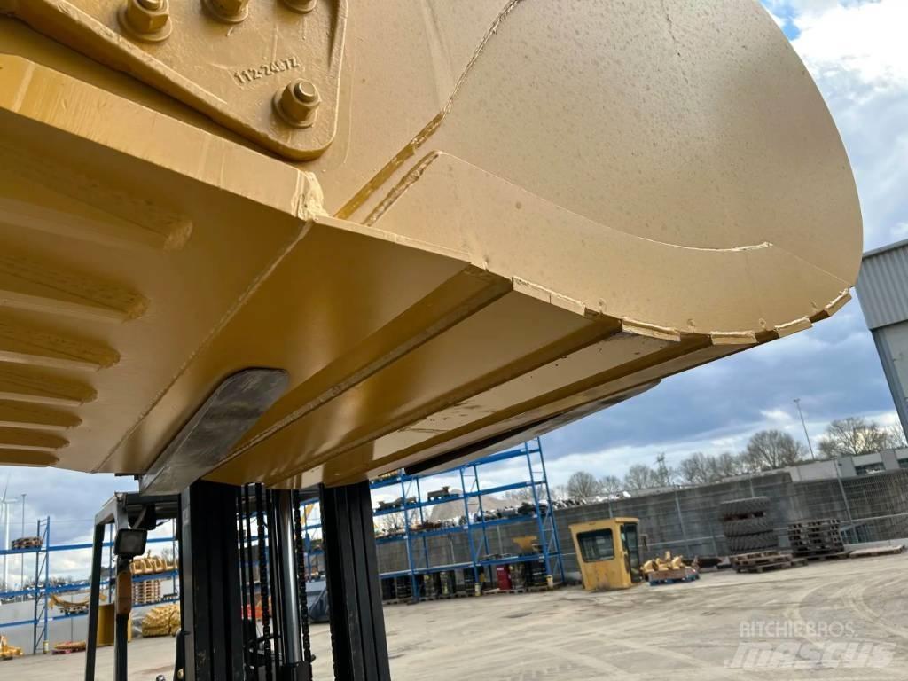 CAT 349D2 - UB Ковши