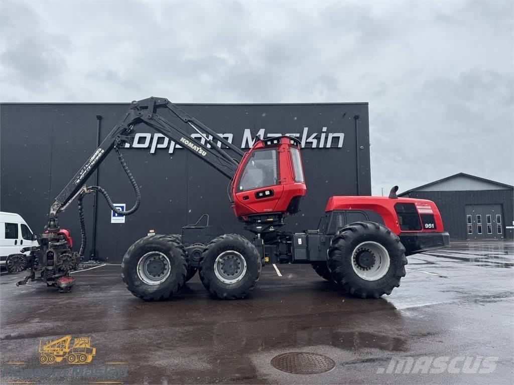 Komatsu 951 Харвестеры