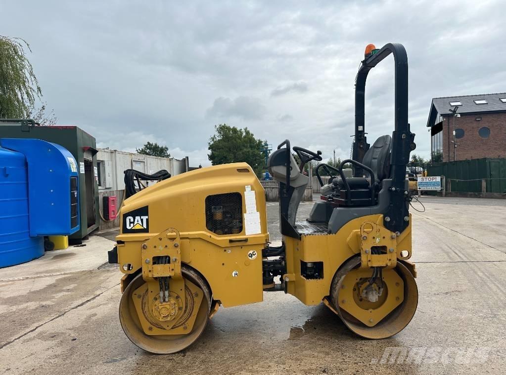 CAT CB 2.7 Катки тротуарные