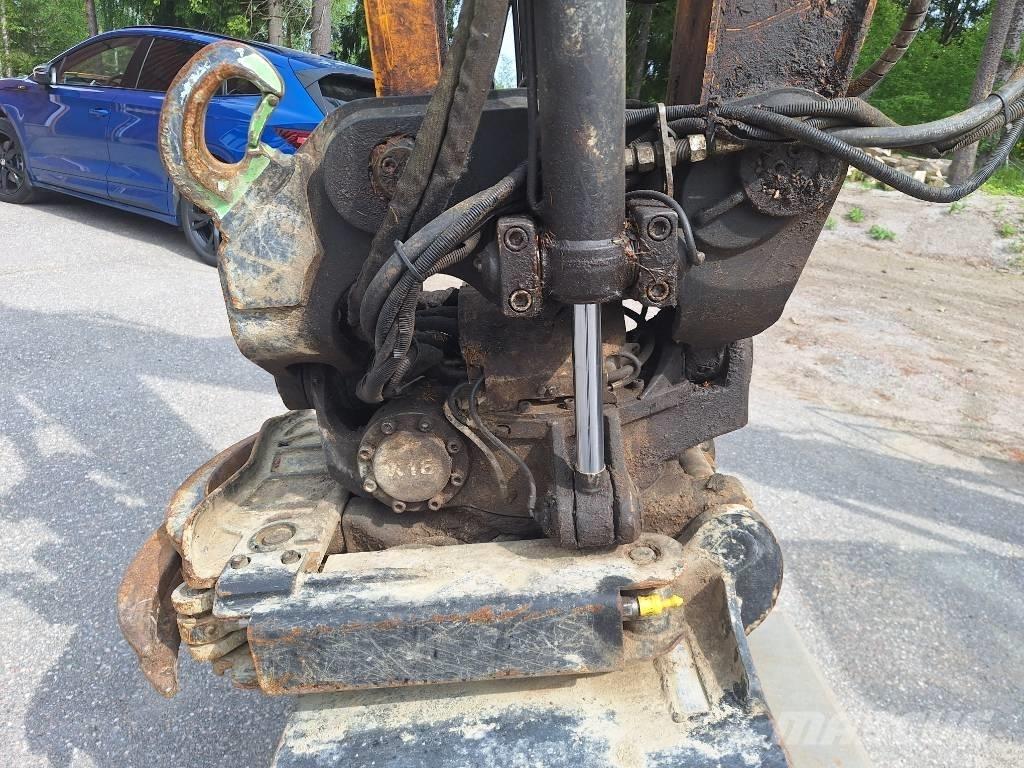 JCB JZ 140 LC Гусеничные экскаваторы
