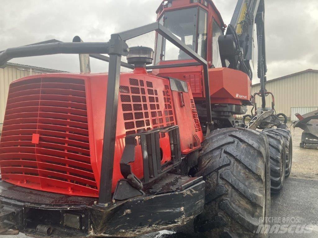 Komatsu 931 Харвестеры