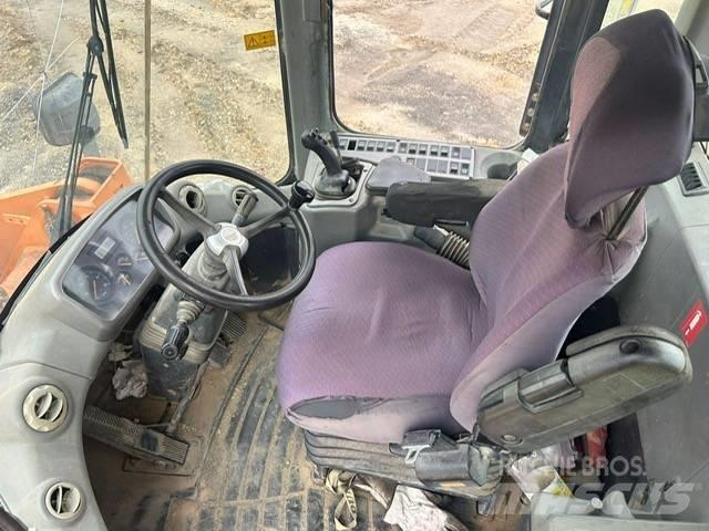 Doosan DL 300 Фронтальные погрузчики