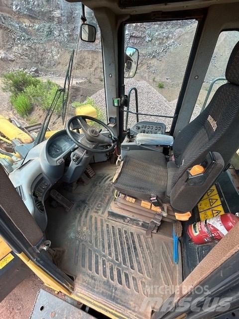 Komatsu WA 500-6 Фронтальные погрузчики