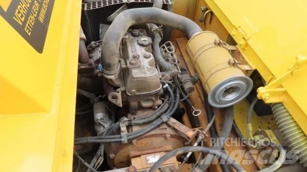 Sakai TS 160 Пневматические катки