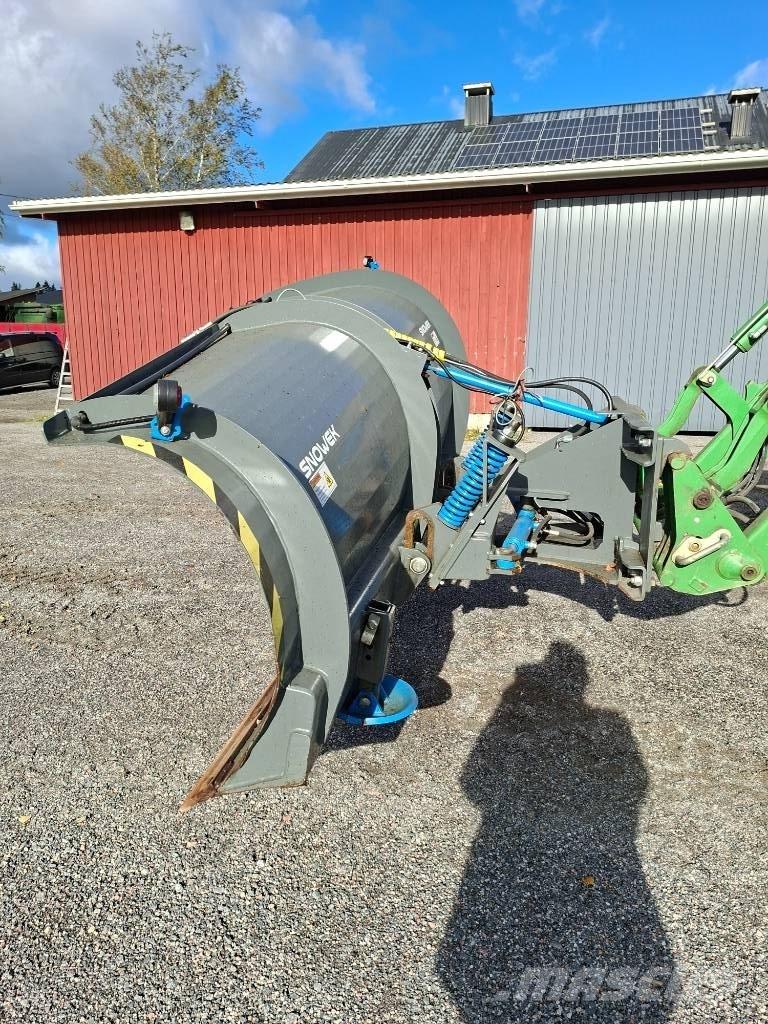 Snowek Alueaura Снежные отвалы и плуги