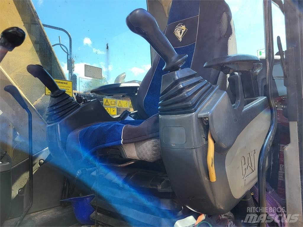CAT 311 D Строительная техника - Другие