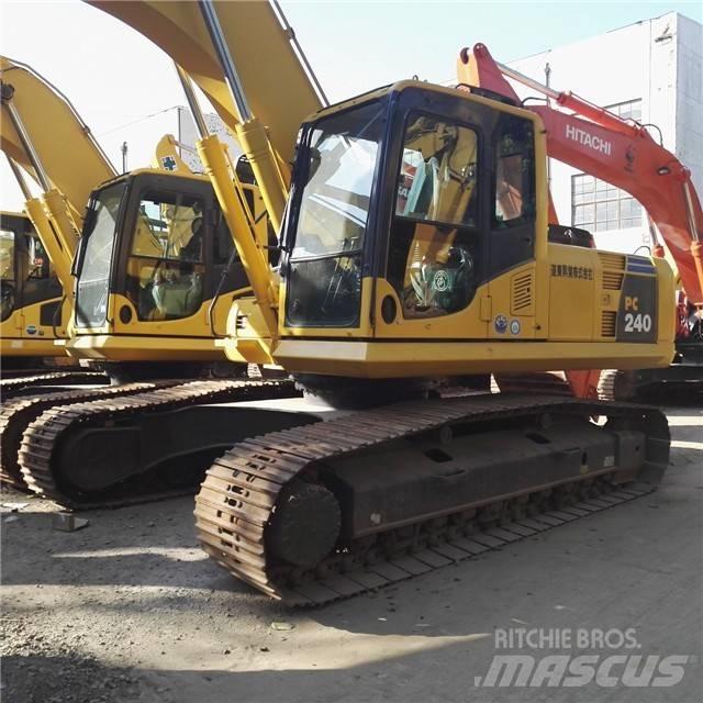 Komatsu PC 240 Гусеничные экскаваторы