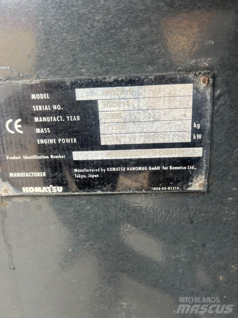 Komatsu WA 320-5 Фронтальные погрузчики