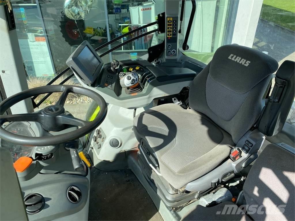 CLAAS AXION 810 Трактора