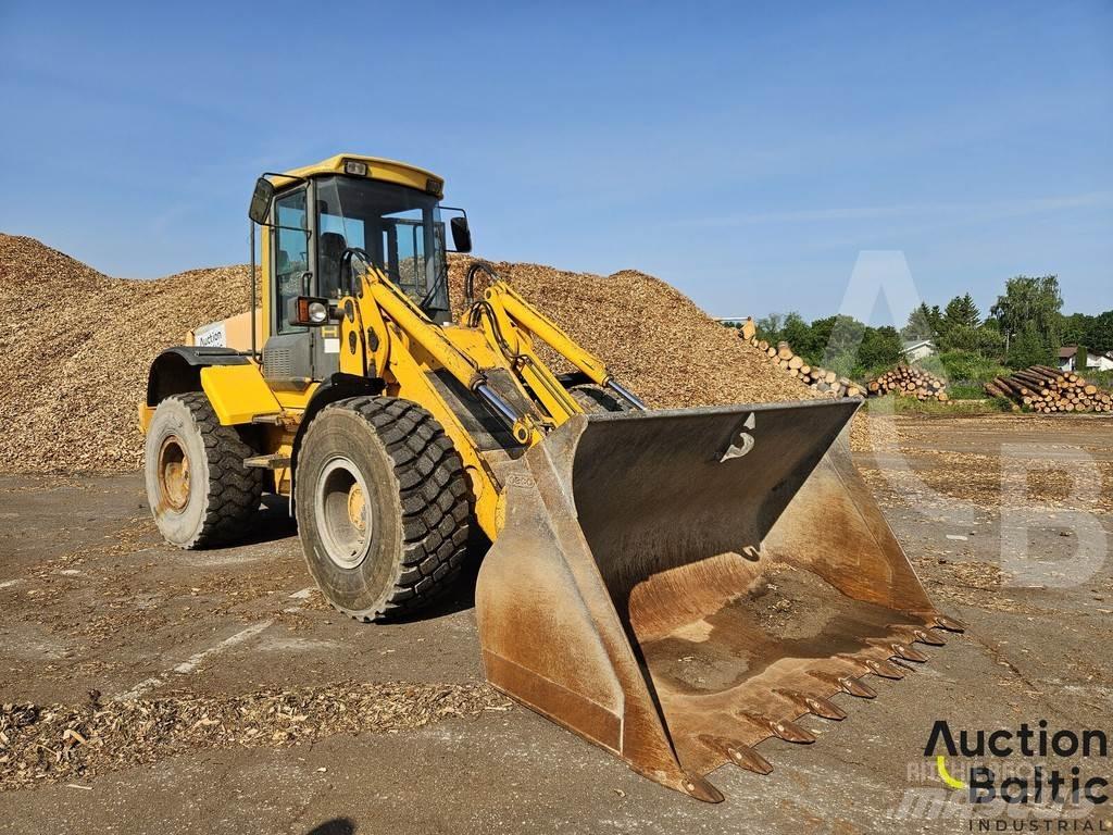 JCB 426 HT Фронтальные погрузчики