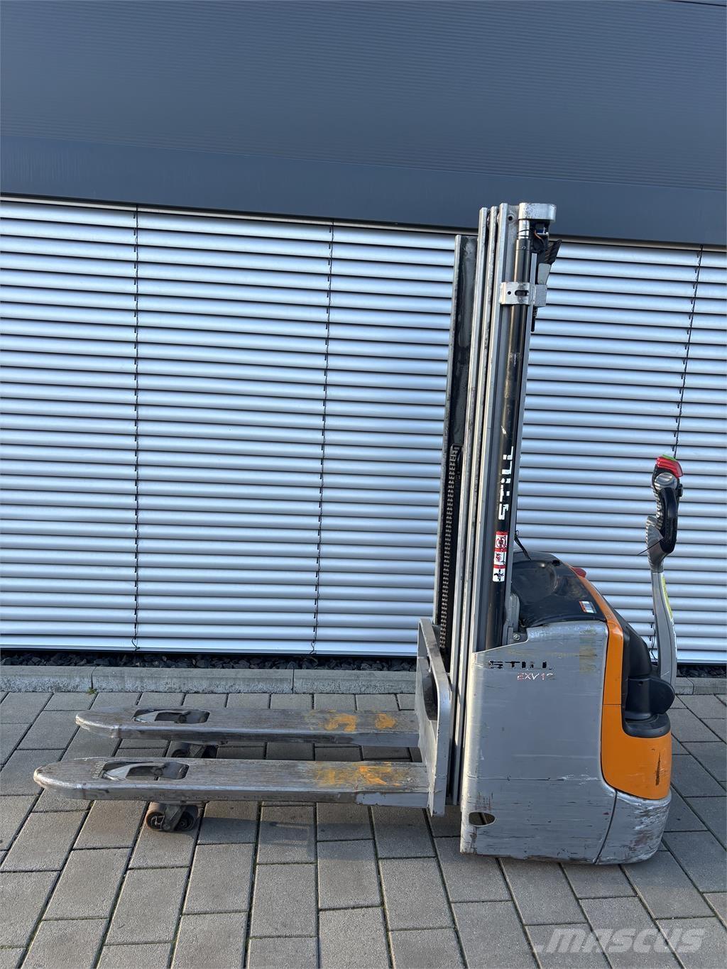 Still EXV 12i Самоходные электроштабелёры