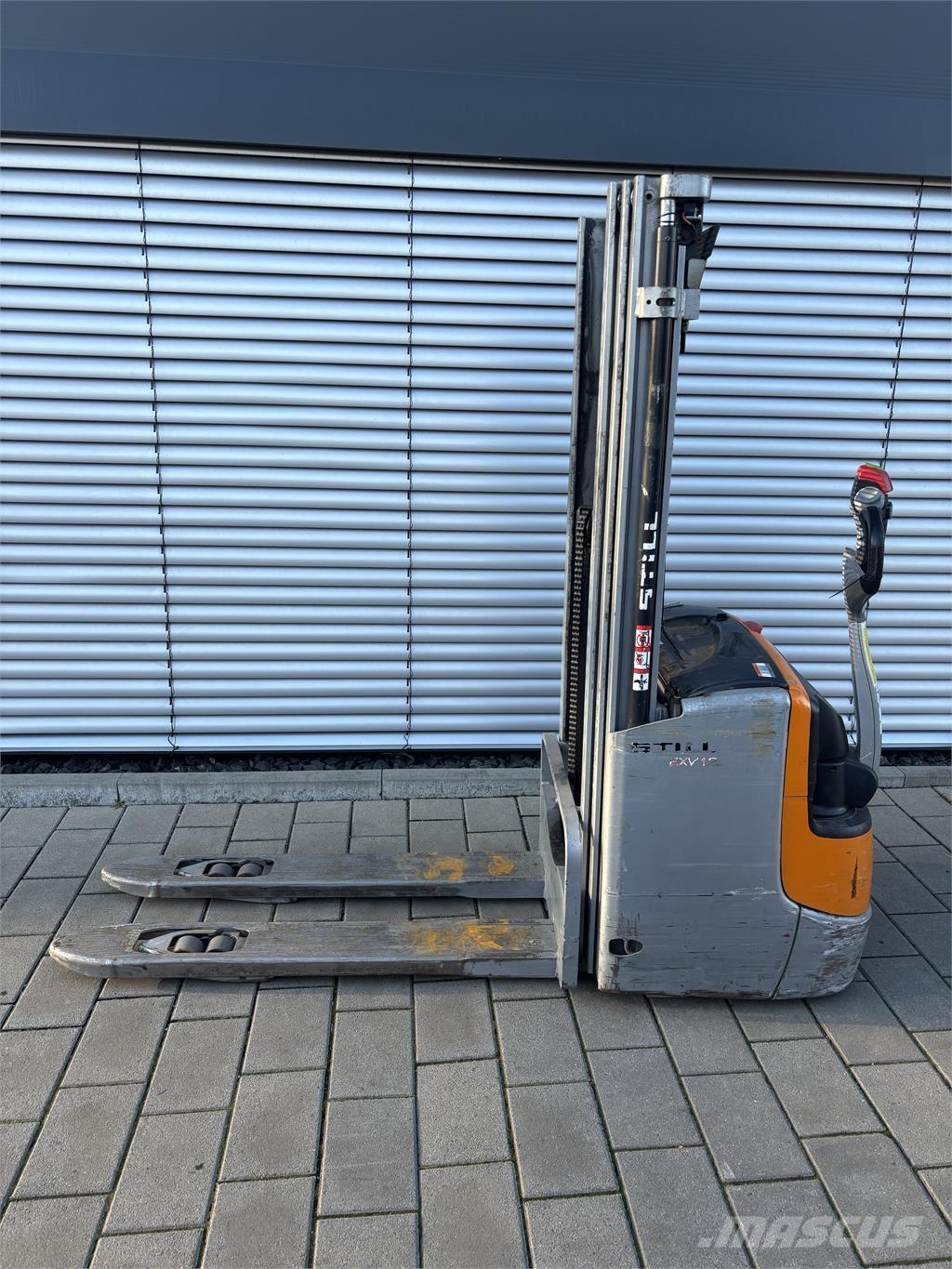 Still EXV 12i Самоходные электроштабелёры