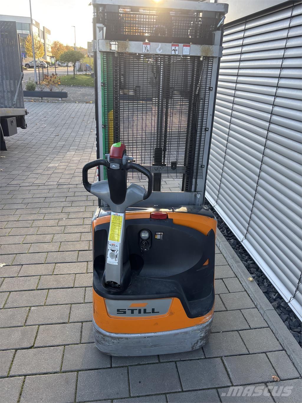Still EXV 12i Самоходные электроштабелёры