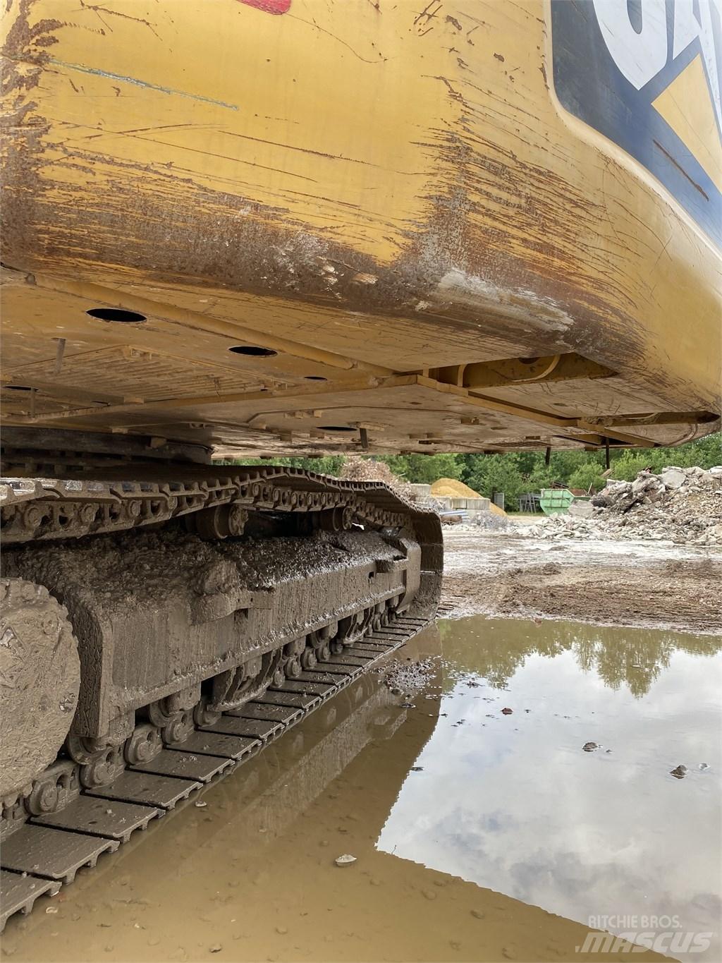 CAT 326 FLN Гусеничные экскаваторы