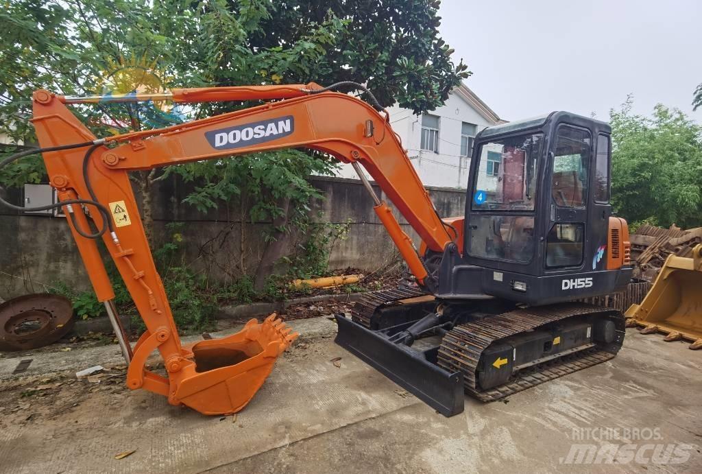 Doosan DH55 Гусеничные экскаваторы