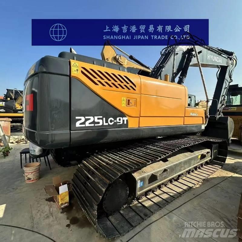 Hyundai R225 Гусеничные экскаваторы