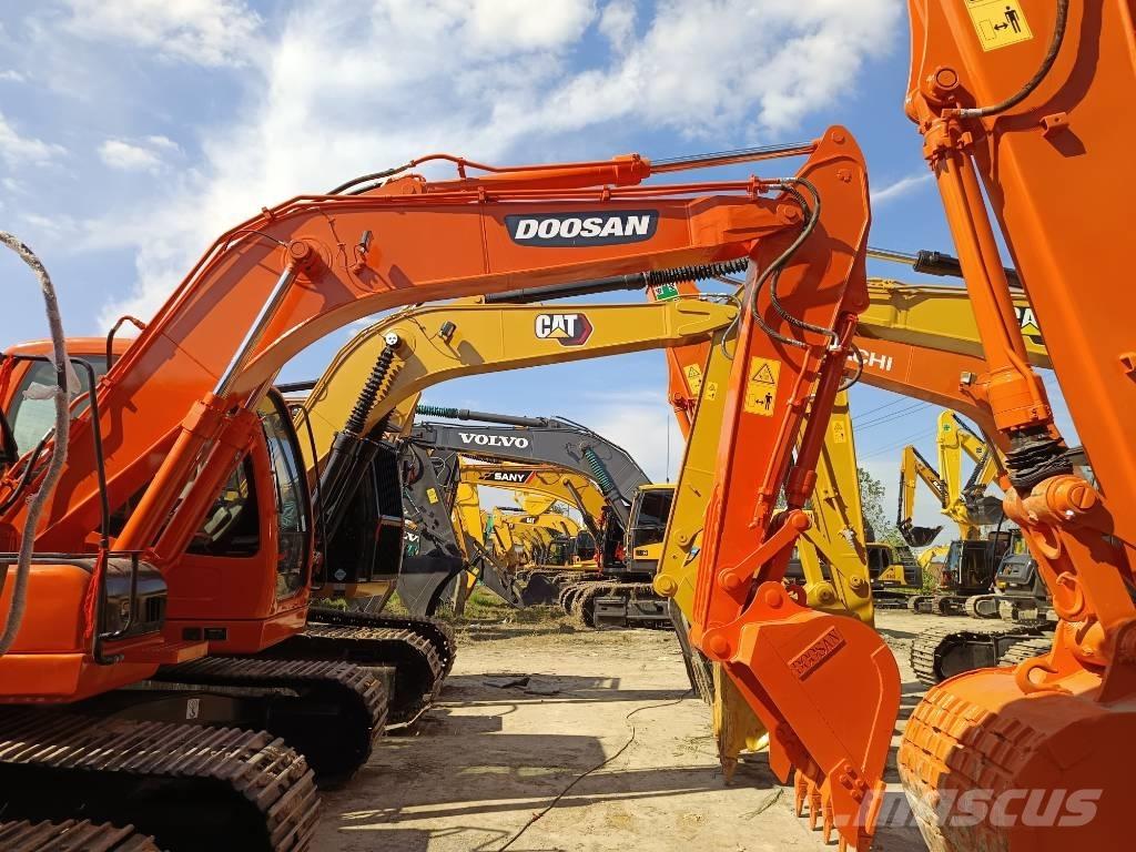 Doosan DX 150 LC Гусеничные экскаваторы