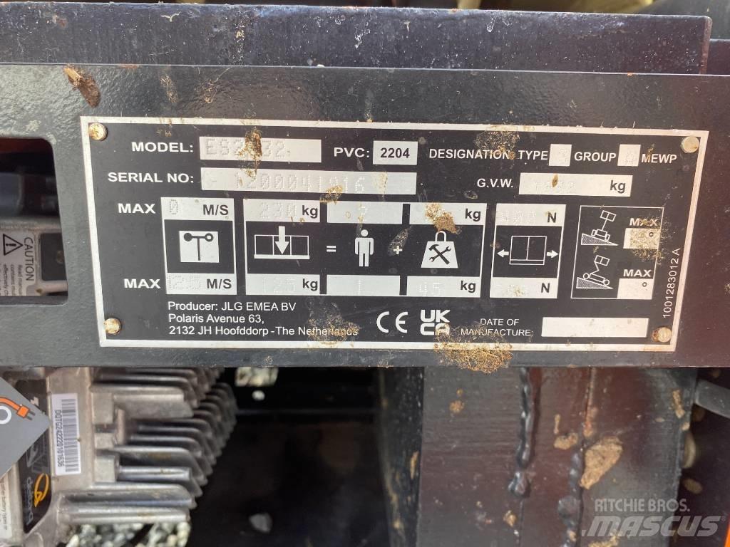 JLG ES 2632 Ножничные подъемники
