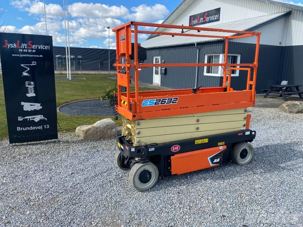 JLG ES 2632 Ножничные подъемники
