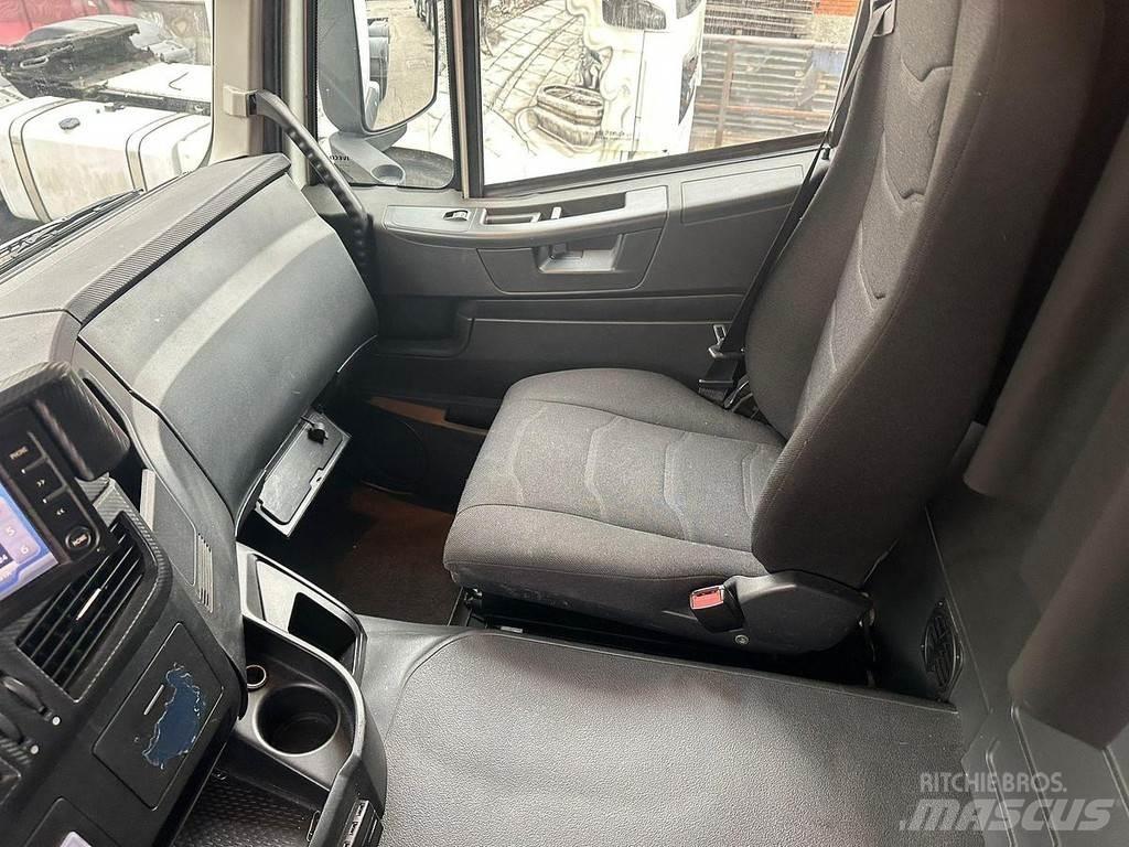 Iveco Stralis 460 Шасси с кабиной