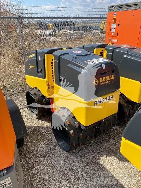 Bomag BMP8500 Прицепные виброкатки