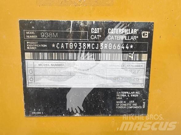 CAT 938M Фронтальные погрузчики