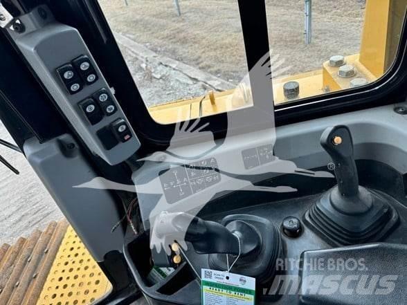 CAT D6T LGP Гусеничные бульдозеры