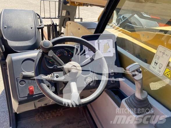 CAT TL943D Телескопические погрузчики