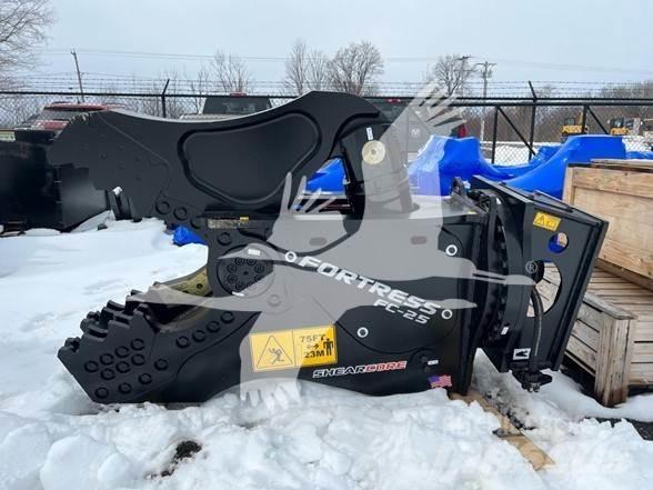  F & S FC25 Прочие прицепы