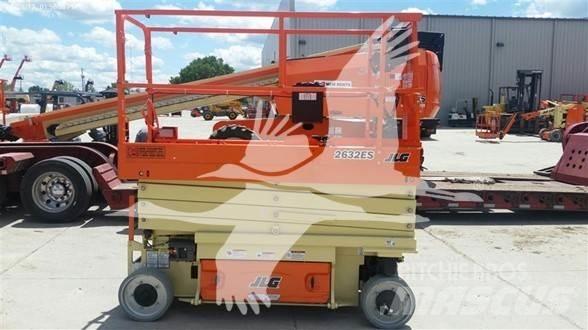 JLG 2632ES Ножничные подъемники