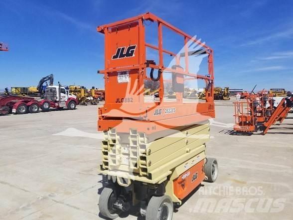 JLG 2632ES Ножничные подъемники