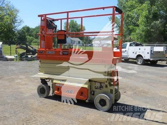 JLG 2632ES Ножничные подъемники