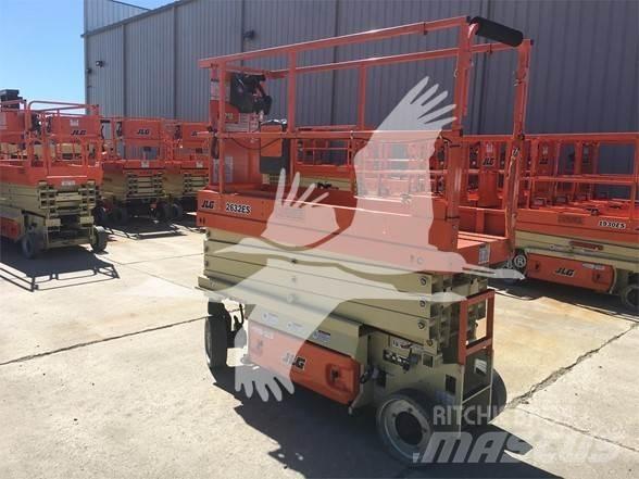 JLG 2632ES Ножничные подъемники