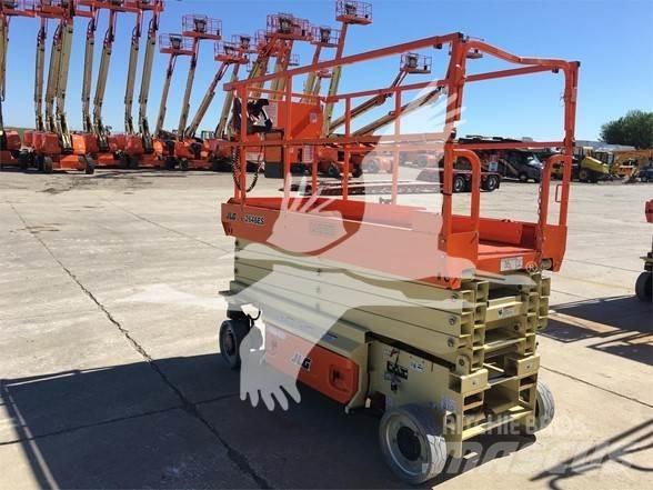 JLG 2646ES Ножничные подъемники