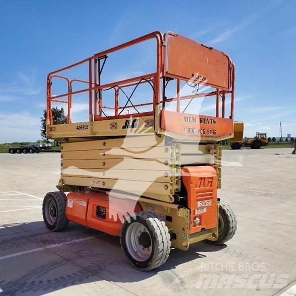 JLG 4069LE Ножничные подъемники