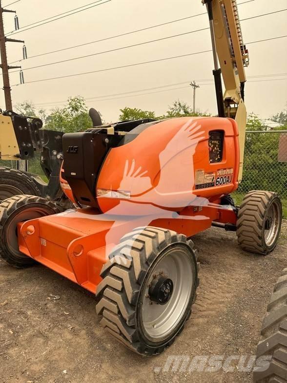 JLG 600AJ Коленчатые подъемники