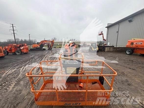 JLG 860SJ Телескопические подъемники