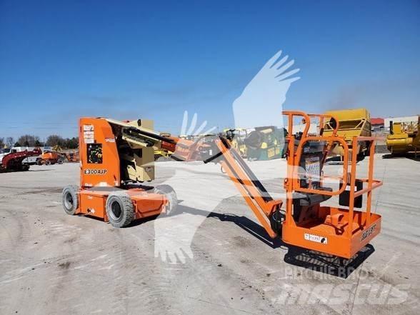 JLG E300AJP Коленчатые подъемники
