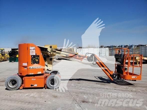 JLG E300AJP Коленчатые подъемники