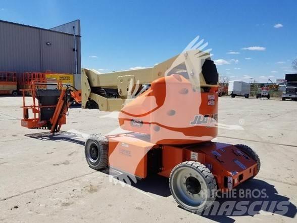 JLG E400AJPN Коленчатые подъемники