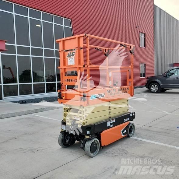 JLG ES1932 Ножничные подъемники