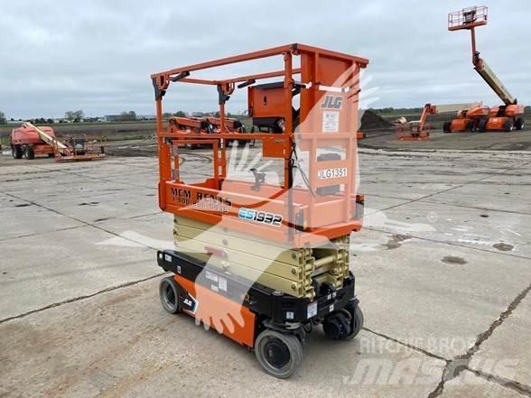 JLG ES1932 Ножничные подъемники