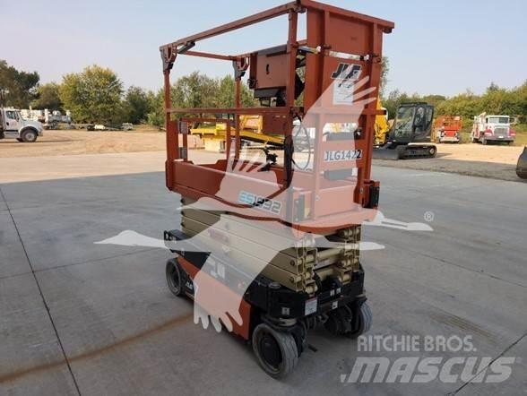 JLG ES1932 Ножничные подъемники