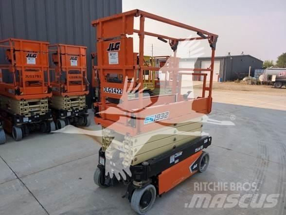 JLG ES1932 Ножничные подъемники