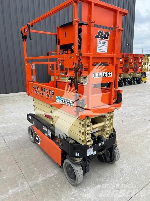 JLG ES1932 Ножничные подъемники